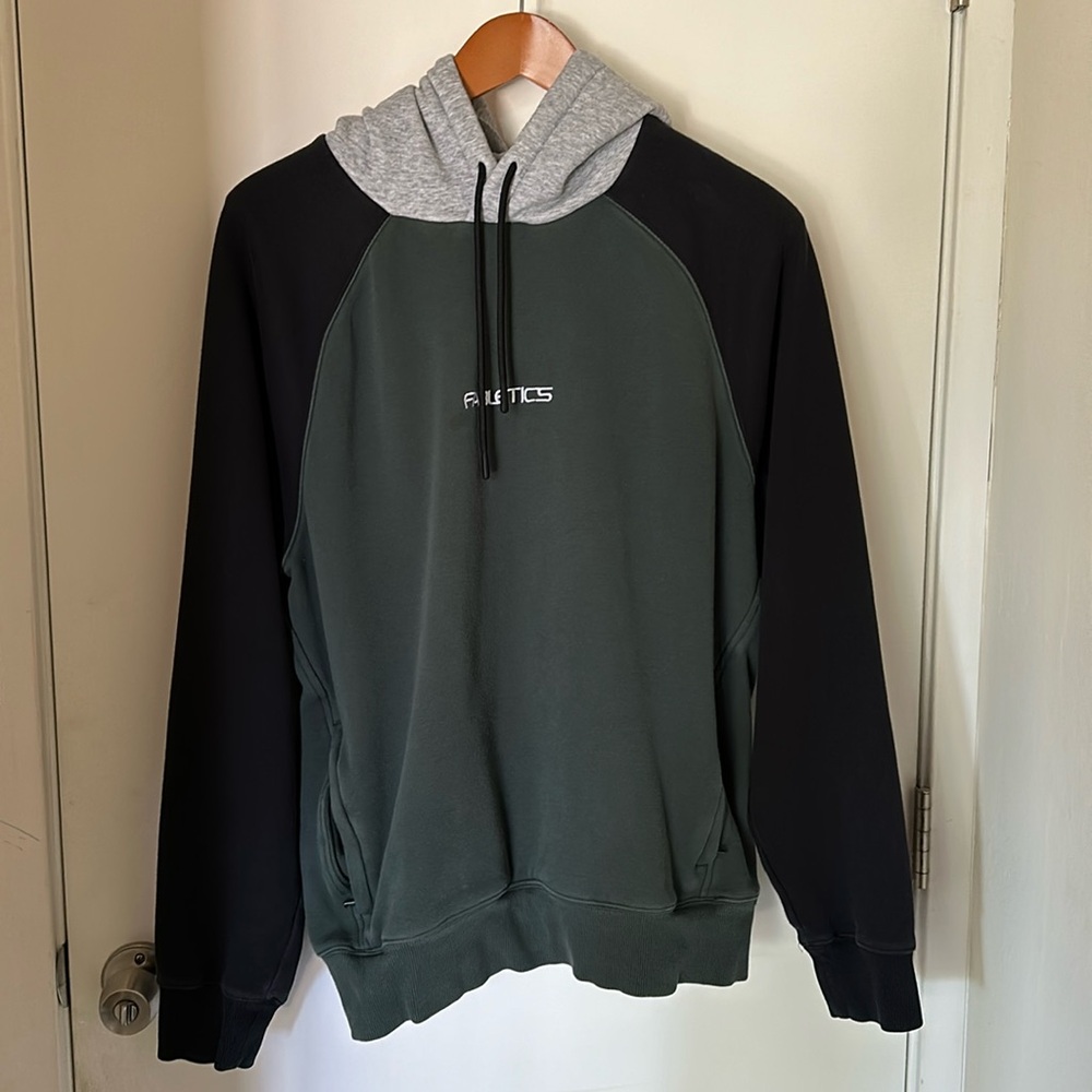 Fabletics Men Hoodie Large in Excellent Used Condition
